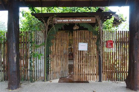 Virtual visit to mah meri. Mah Meri Cultural Village, Selangor, Malaysia | Gokayu ...