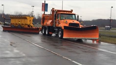 Connecticut Dot Ready To Tag Team Snowy Highways Ct Now