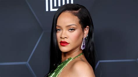 Watch Access Hollywood Highlight Rihanna Embraces Her New Title On