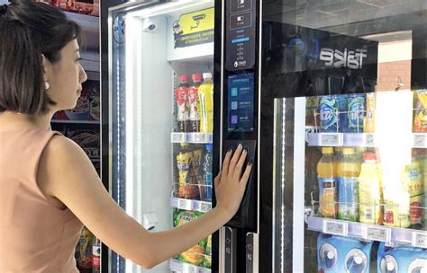 20180621n Smart Vending Machine Espacio Food Service