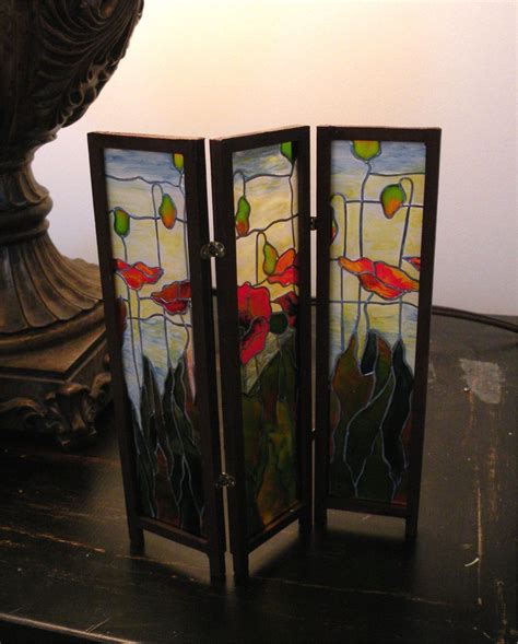Nicely Done Dollhouse Miniature Leaded Glass Room Screen The Poppy