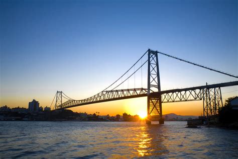 Ponte Hercílio Luz conheça este importante ponto de Florianópolis