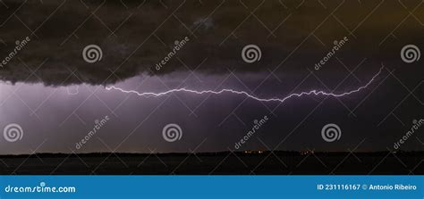 Horizontal Lightning Cloud To Cloud Stock Image Image Of Lightning