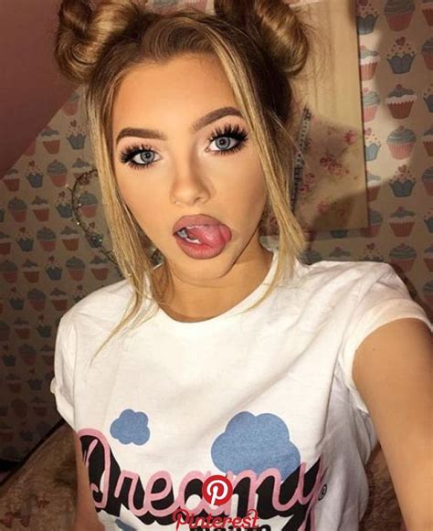 50 cute selfie poses ideas and tips for girls best for instagram user selfie poses cute