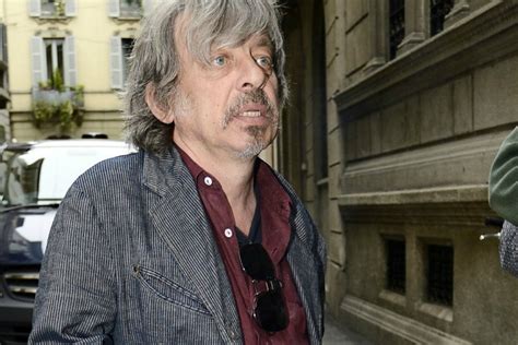 Uto ughi con l'orchestra i filarmonici di roma. Paolo Rossi Comico Moglie : Morto Paolo Rossi, l'addio ...