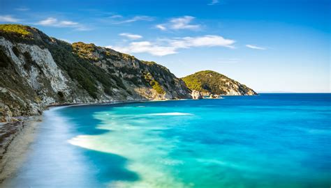 Il coprifuoco potrà essere mantenuto fino alle ore 24, valutato il ricorso al certificato verde per sedersi a. Toscana a settembre, quando il mare è ancora più bello ...