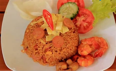 Nasi goreng bakal jadi berwarna hijau yang menggiurkan. Bahan Membuat Nasi Goreng Yang Sehat : 5 Resep Nasi Goreng Sederhana Yang Enak Ala Rumahan : Aku ...