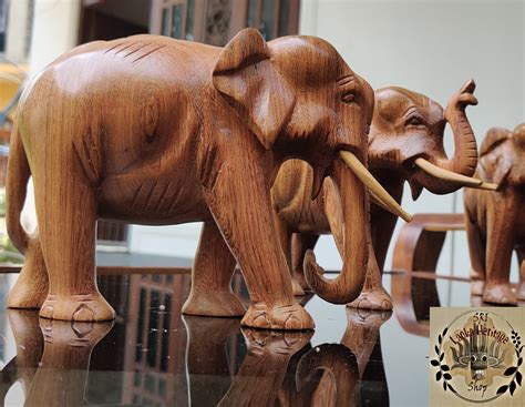 4 Pieceelephant Carvings Traditional Wooden Elephants Trunk Down