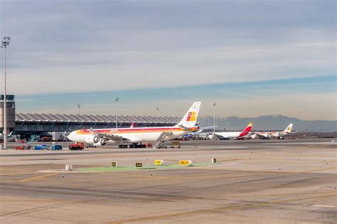 Barajas International Airport Madrid Editorial Image Image Of Aeroplane Madrid 105949945