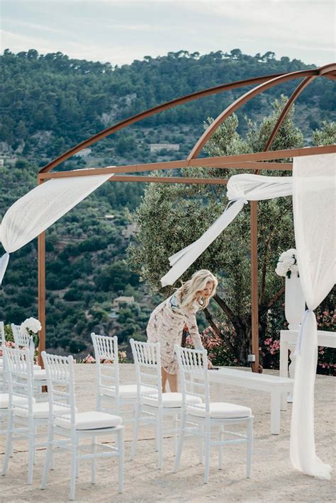 Check spelling or type a new query. Heiraten im Ausland: Was du für eine Hochzeit im Ausland ...