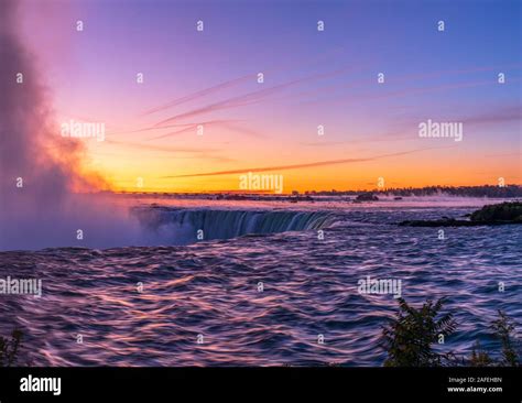 Sunrise At Niagara Falls View From The Canadian Side Stock Photo Alamy