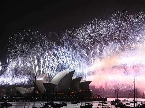 Sydney Fireworks New Years Eve Photos Daily Telegraph