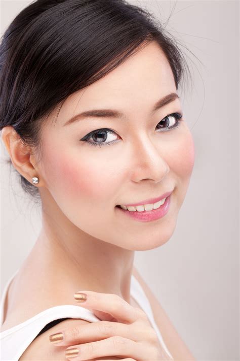 Useful Makeup Tips for Asian Eyes - Beautisecrets