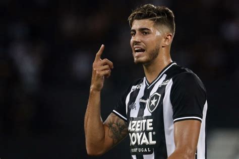 Matheus nascimento fm 2021 profile, reviews, matheus nascimento in football manager 2021, botafogo, brazil, brazilian, série a, matheus nascimento. Pedro Raul dá dicas para Matheus Nascimento no Botafogo ...