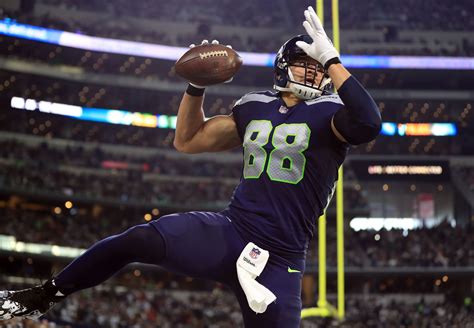 Which tv providers have nfl redzone? Green Bay Packers sign Jimmy Graham: Free Agent Signing Grade