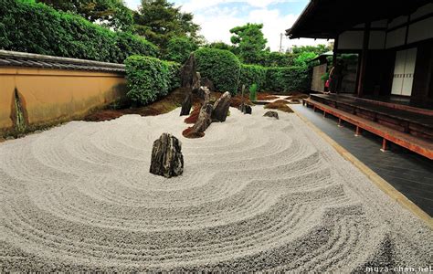 Defining images of Japan, Zen garden