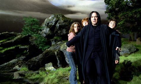 Harry comes face to face with danger all over again, this time around at the kind of escaped convict also turns into sympathetic professor lupin for assistance. Review: Harry Potter and the Prisoner of Azkaban in ...
