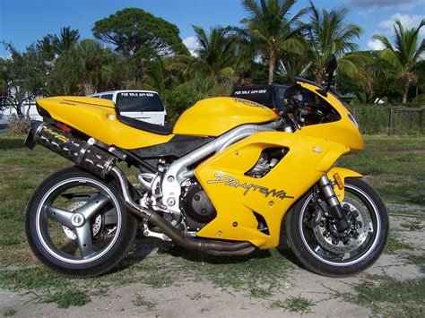 We offer new bikes, used bikes, motorcycle servicing, mots & official at triumphworld we always carry a range of triumph bikes in stock ready to ride away. 2004 Triumph Daytona 955i For Sale - Honda Motorcycles ...