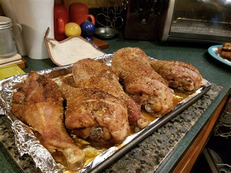 [Homemade] Oven roasted turkey legs : food