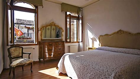 Passez un séjour inoubliable dans un logement sélectionné dans le centre historique de venise! Location Appartement Venise Campiello Barbaro Dorsoduro