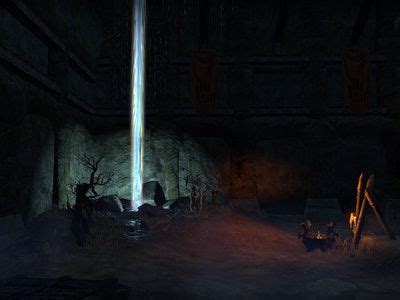 Did you get past the door the claw fits into? Online:Shroud Hearth Barrow (place) - The Unofficial Elder ...