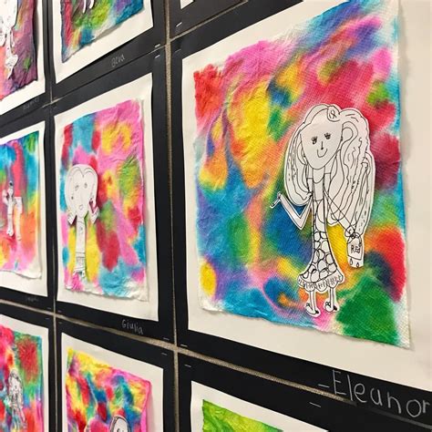 See more ideas about paper background, scrapbook paper, digital paper. Kindergarten "I am an artist" Self-portraits 😍 the ...