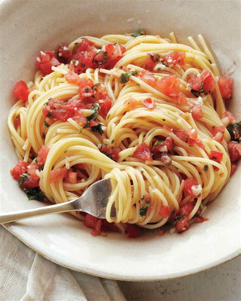 Do you really know the differences? Pasta with Fresh Tomato Sauce Recipe | Martha Stewart