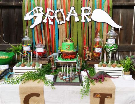 By keeping the pockets on some of the squares, you can tuck in favorite toys, books or other treasures. Stylish & Fun Birthday Party Ideas For Little Boys