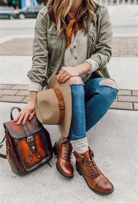 How To Wear Combat Boots This Fall Livvyland Brown Boots Outfit