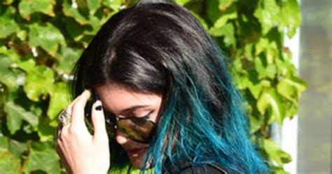 Kylie Jenner Debuts Blue Hair—see The Pics E News