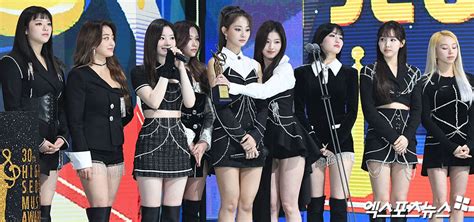 Try watching videos on twice channel. Jeongyeon, Sağlıkla Alakalı Molasından Sonra 30. Seul ...