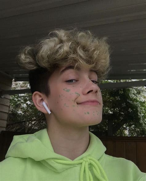 There are some people on tiktok who have won the hearts of the people and they are very famous on tiktok. Tik Tok BOY imagines! - Tour//Luca Schaefer-Charlton - Wattpad