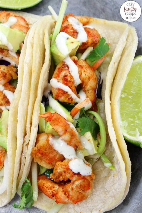 Loaded with spicy shrimp, tomatoes, fresh avocado and the to assemble the tacos, i layer the shrimp and cilantro cream sauce with lettuce (you could top with with cabbage too love shrimp and fish tacos, but being cajun i prefer to blacken the shrimp. Shrimp Tacos - Easy and Healthy Shrimp Tacos with Cabbage ...