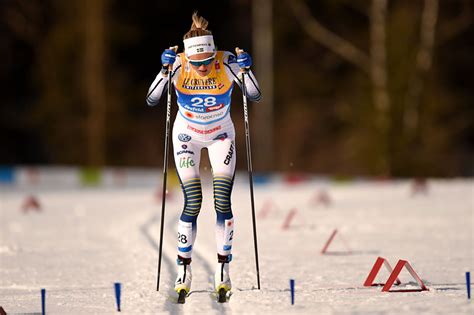 Hon spurtade ifrån therese johaug på upploppet. Frida Karlsson: - Ganske bra på å ta ut maks