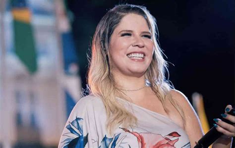 Altura De Marilia Mendonça
