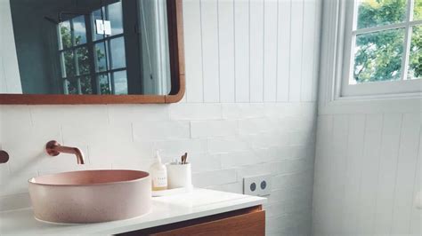 What Size Should Your Bathroom Mirror Be - Mirrorank