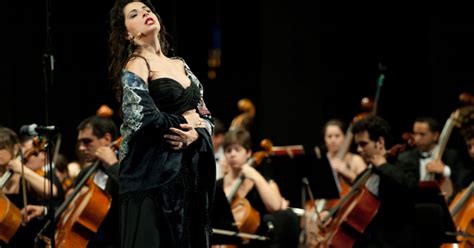 Opera Star Gets Help Singing Duet From Audience Member Goodnet