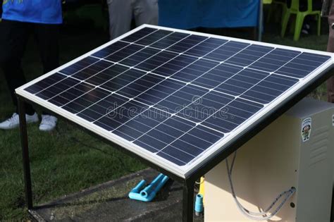 Energy Saving Solar Panels The Concept Of Reducing Global Warming For
