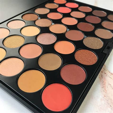 Daytime collection eyeshadow palette палитра теней для век. 35 Color Rose Gold Eyeshadow Collection 35RG (With images ...