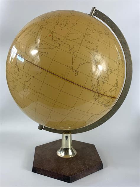 Globe On Stand 41cm