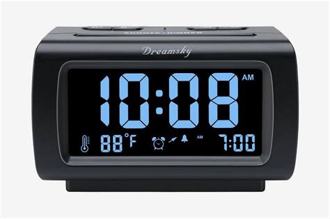 Emerson smartset alarm clock radio with the digital tuning feature enables it to not just automatically seek radio stations, but also store up to 20 stations in memory. Digital Bedroom Clock | online information