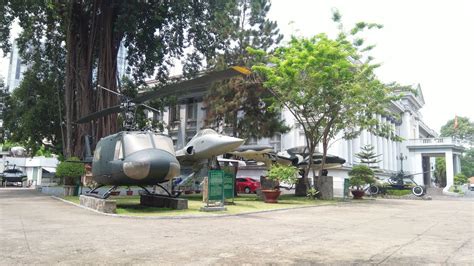 Thành phố chí linh có 19 đơn vị hành chính cấp xã, gồm 14 phường: Bảo tàng thành phố Hồ Chí Minh - YouTube