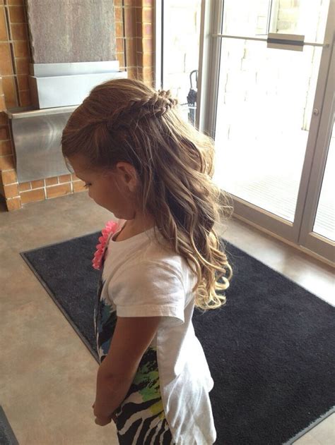 Today's video is 7 quick and easy half up toddler hairstyles that are perfect for little girls. flower girl hair half up half down - Google Search ...
