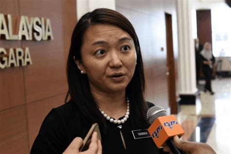 Selain itu, tak adanya sentuhan di bagian paling sensitif wanita juga disebut dapat menihilkan orgasme. Kempen sentuhan selamat dan tidak selamat beri impak ...