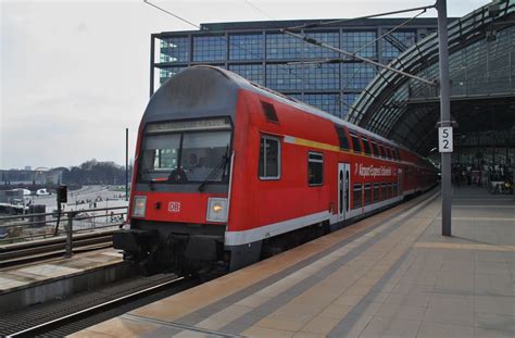 Regional train stations in berlin de. Here a local train from Berlin Zoologischer Garten to ...