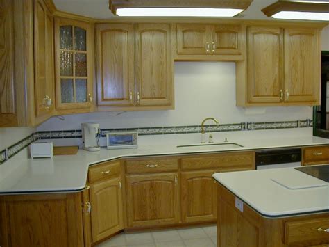 White cabinets brighten your kitchen and bring clean quality to any style. Kitchen Cabinets, Custom Kitchen Cabinets | Dallas, Frisco ...