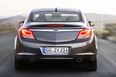 Le blanc glacier reste le. Opel Insignia 1.6 2011 - Technical specifications