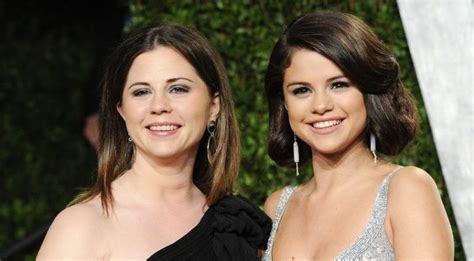 La Mamma Di Selena Gomez Allospedale Per Colpa Di Justin Bieber