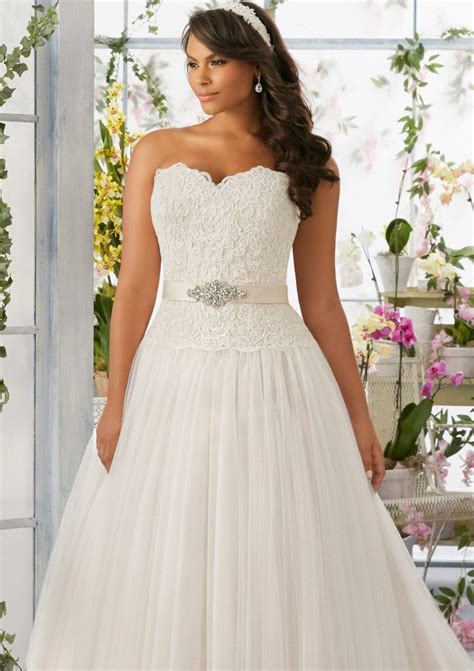 You are able to dress anything you want until you're pleased. 50 Decent Wedding Dresses for Older Brides Over 60 - Plus ...