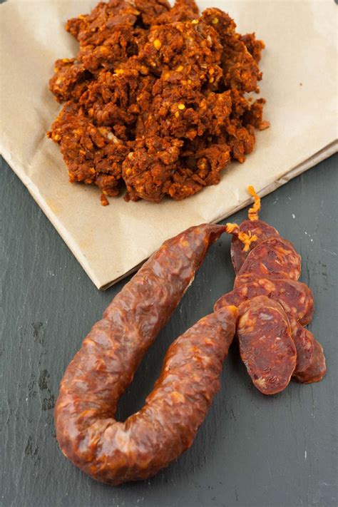 Break up the sausage with a spatula or fork as you go so that the finished product is loose and not chunky. What's the Difference Between Mexican and Spanish Chorizo ...
